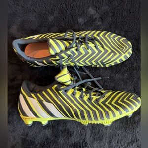Adidas Predator Absolado Firm Ground Men’s Soccer Cleats Size 11 Yellow Black